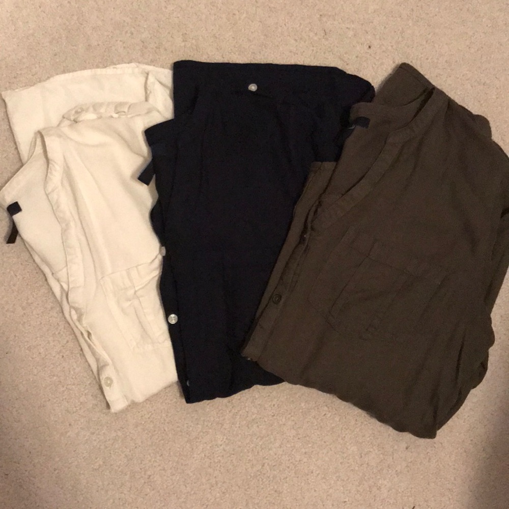 Gap Button-Front Collarless Blouse